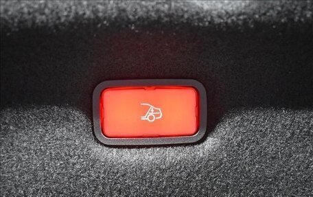 Mercedes-Benz SL-Класс AMG, 2024 год, 13 500 000 рублей, 40 фотография