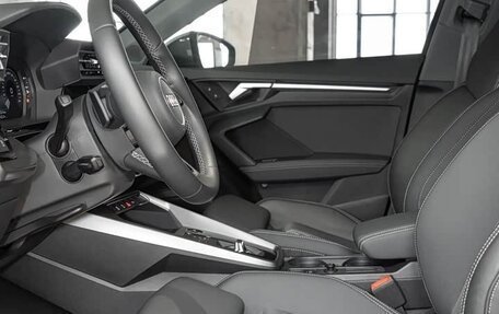 Audi A3, 2023 год, 2 200 000 рублей, 16 фотография