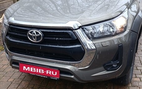 Toyota Hilux VIII, 2022 год, 6 300 000 рублей, 1 фотография