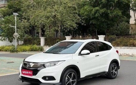 Honda Vezel, 2022 год, 1 610 000 рублей, 1 фотография