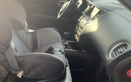 Nissan Pathfinder, 2015 год, 1 700 000 рублей, 2 фотография