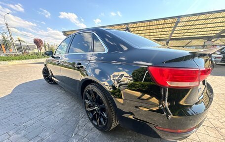 Audi A4, 2017 год, 2 200 000 рублей, 4 фотография