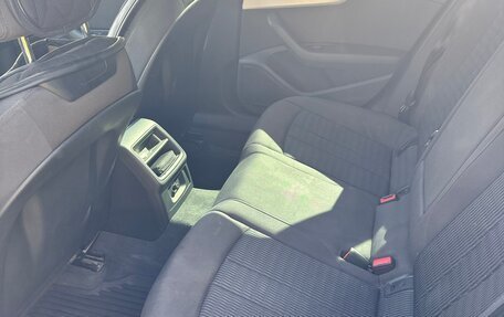 Audi A4, 2017 год, 2 200 000 рублей, 9 фотография