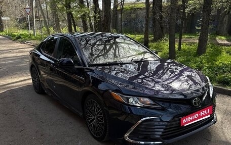 Toyota Camry, 2018 год, 2 095 000 рублей, 4 фотография