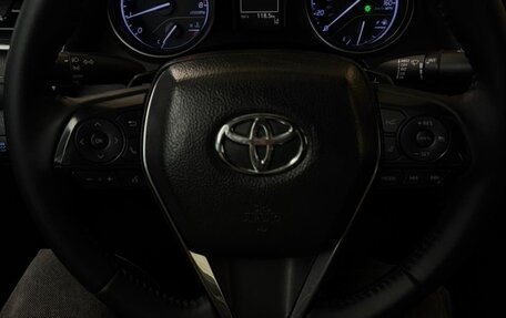 Toyota Camry, 2018 год, 2 095 000 рублей, 14 фотография