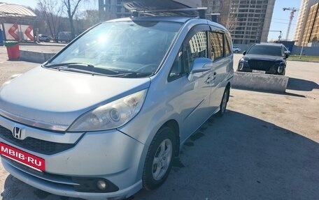 Honda Stepwgn III, 2008 год, 1 070 000 рублей, 2 фотография