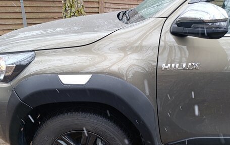 Toyota Hilux VIII, 2022 год, 6 300 000 рублей, 15 фотография