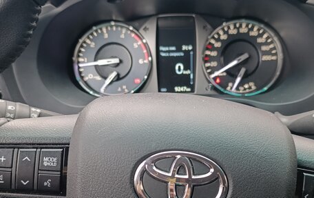 Toyota Hilux VIII, 2022 год, 6 300 000 рублей, 19 фотография