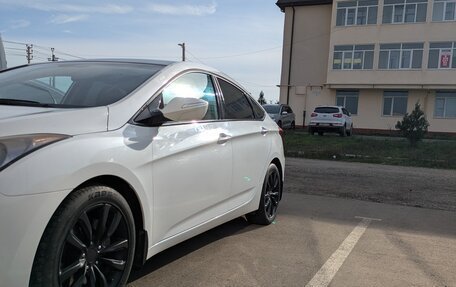 Hyundai i40 I рестайлинг, 2014 год, 1 300 000 рублей, 2 фотография