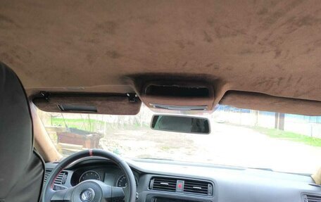 Volkswagen Jetta VI, 2011 год, 550 000 рублей, 13 фотография