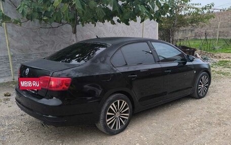 Volkswagen Jetta VI, 2011 год, 550 000 рублей, 6 фотография