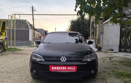 Volkswagen Jetta VI, 2011 год, 550 000 рублей, 2 фотография