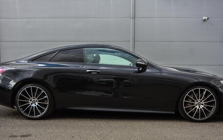 Mercedes-Benz E-Класс, 2018 год, 2 899 000 рублей, 6 фотография