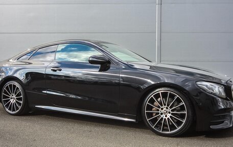 Mercedes-Benz E-Класс, 2018 год, 2 899 000 рублей, 2 фотография