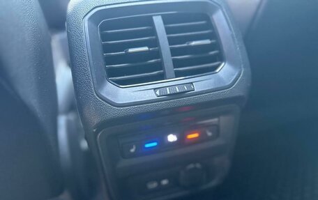 Volkswagen Tiguan II, 2021 год, 3 490 000 рублей, 16 фотография