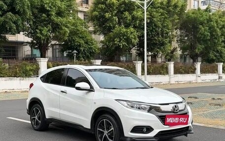 Honda Vezel, 2022 год, 1 610 000 рублей, 3 фотография