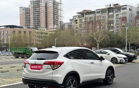 Honda Vezel, 2022 год, 1 610 000 рублей, 6 фотография