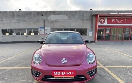 Volkswagen Beetle, 2018 год, 1 270 001 рублей, 2 фотография