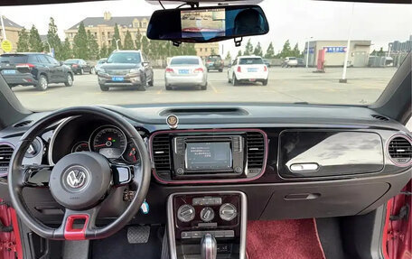 Volkswagen Beetle, 2018 год, 1 270 001 рублей, 9 фотография