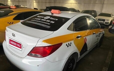 Hyundai Solaris II рестайлинг, 2016 год, 293 250 рублей, 4 фотография