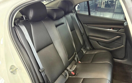 Mazda 3, 2023 год, 1 690 000 рублей, 10 фотография