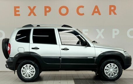 Chevrolet Niva I рестайлинг, 2011 год, 520 000 рублей, 4 фотография