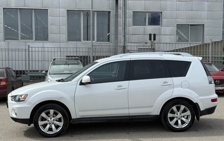 Mitsubishi Outlander III рестайлинг 3, 2009 год, 1 400 000 рублей, 4 фотография