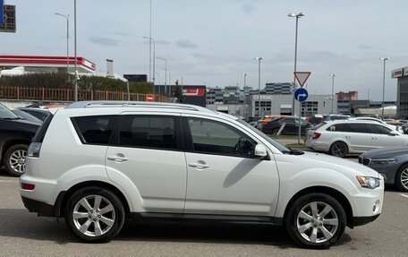 Mitsubishi Outlander III рестайлинг 3, 2009 год, 1 400 000 рублей, 8 фотография