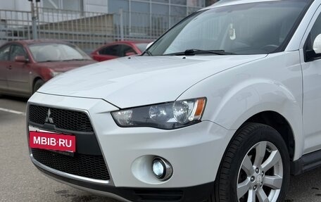 Mitsubishi Outlander III рестайлинг 3, 2009 год, 1 400 000 рублей, 9 фотография