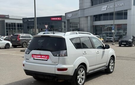 Mitsubishi Outlander III рестайлинг 3, 2009 год, 1 400 000 рублей, 7 фотография