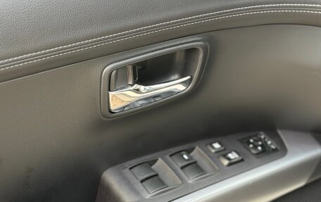 Mitsubishi Outlander III рестайлинг 3, 2009 год, 1 400 000 рублей, 15 фотография