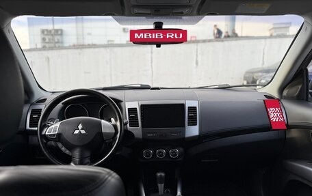 Mitsubishi Outlander III рестайлинг 3, 2009 год, 1 400 000 рублей, 17 фотография