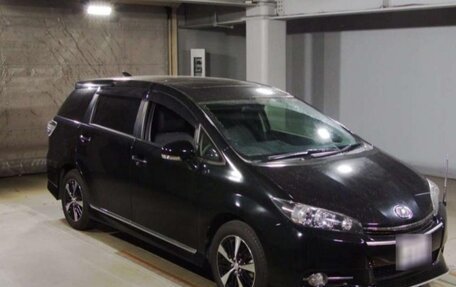 Toyota Wish II, 2017 год, 1 990 000 рублей, 3 фотография