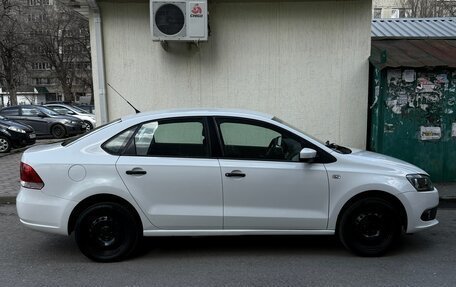 Volkswagen Polo VI (EU Market), 2012 год, 700 000 рублей, 4 фотография