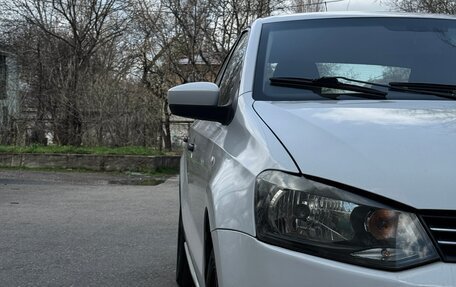 Volkswagen Polo VI (EU Market), 2012 год, 700 000 рублей, 3 фотография