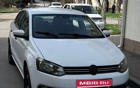 Volkswagen Polo VI (EU Market), 2012 год, 700 000 рублей, 2 фотография