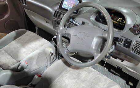 Toyota Corolla Spacio II, 2000 год, 440 000 рублей, 4 фотография