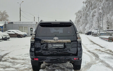 Toyota Land Cruiser Prado 150 рестайлинг 2, 2022 год, 6 500 000 рублей, 7 фотография