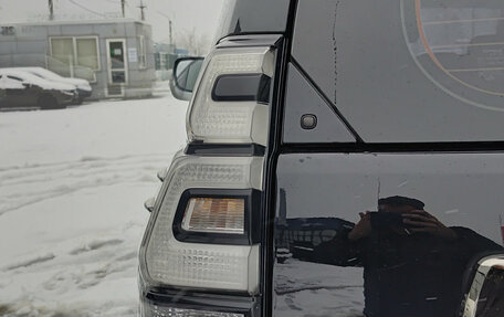 Toyota Land Cruiser Prado 150 рестайлинг 2, 2022 год, 6 500 000 рублей, 11 фотография