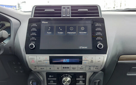 Toyota Land Cruiser Prado 150 рестайлинг 2, 2022 год, 6 500 000 рублей, 18 фотография