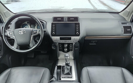 Toyota Land Cruiser Prado 150 рестайлинг 2, 2022 год, 6 500 000 рублей, 17 фотография