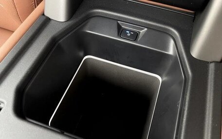 Land Rover Defender II, 2025 год, 22 500 000 рублей, 18 фотография