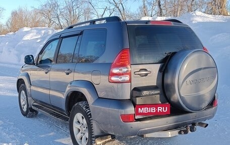 Toyota Land Cruiser Prado 120 рестайлинг, 2005 год, 2 200 000 рублей, 1 фотография