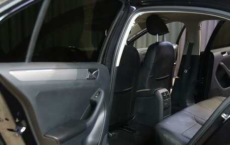 Volkswagen Jetta VI, 2016 год, 999 000 рублей, 6 фотография