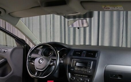 Volkswagen Jetta VI, 2016 год, 999 000 рублей, 5 фотография