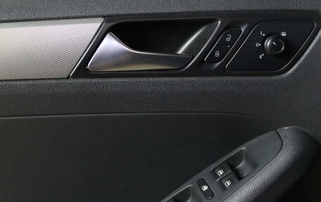 Volkswagen Jetta VI, 2016 год, 999 000 рублей, 10 фотография