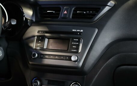 KIA Rio III рестайлинг, 2016 год, 999 000 рублей, 9 фотография