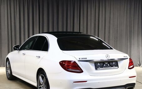 Mercedes-Benz E-Класс, 2018 год, 2 699 000 рублей, 4 фотография