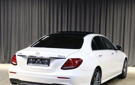 Mercedes-Benz E-Класс, 2018 год, 2 699 000 рублей, 2 фотография