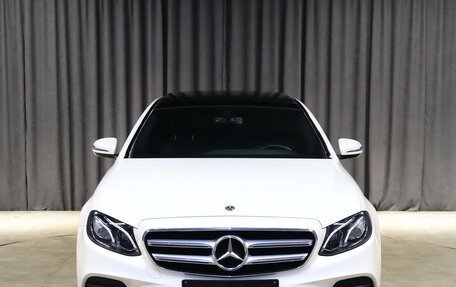 Mercedes-Benz E-Класс, 2018 год, 2 699 000 рублей, 15 фотография